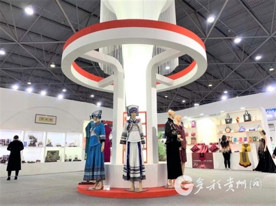 2019中國國際民族民間工藝文化博覽會 數(shù)字創(chuàng)意點(diǎn)亮傳統(tǒng)瑰寶